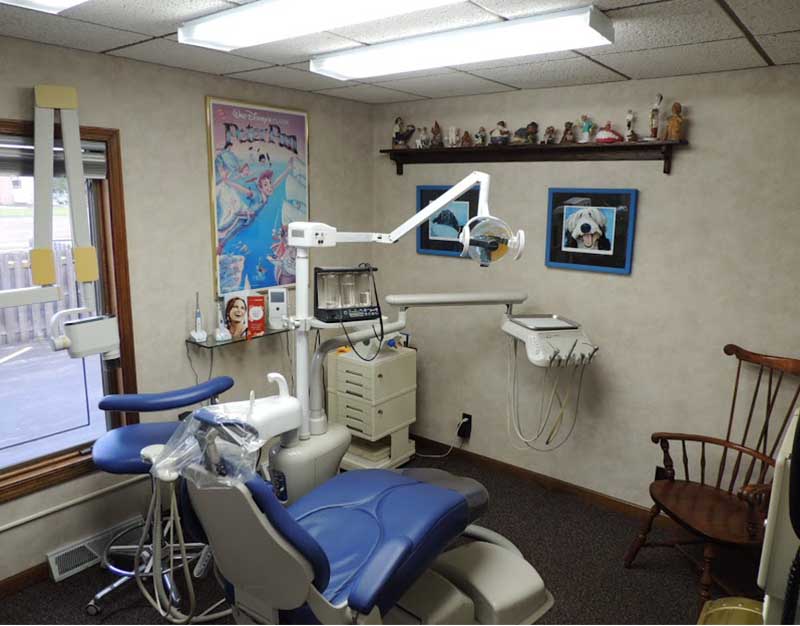 Dr. Philip Leta & Dr. Damian Jones | Crowns, Root Canals and Extractions